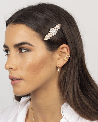 Flower pearl barrette