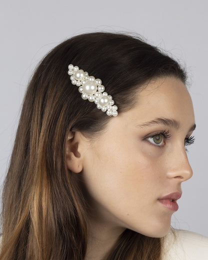 Floral pearl barrette