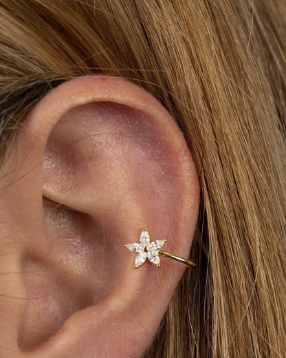 Flower ear cuff gold