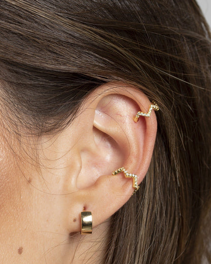 Zigzag ear cuff gold