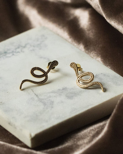 Snake studs gold