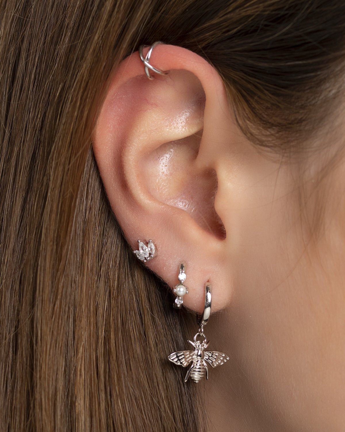 Crossed ear cuff silber