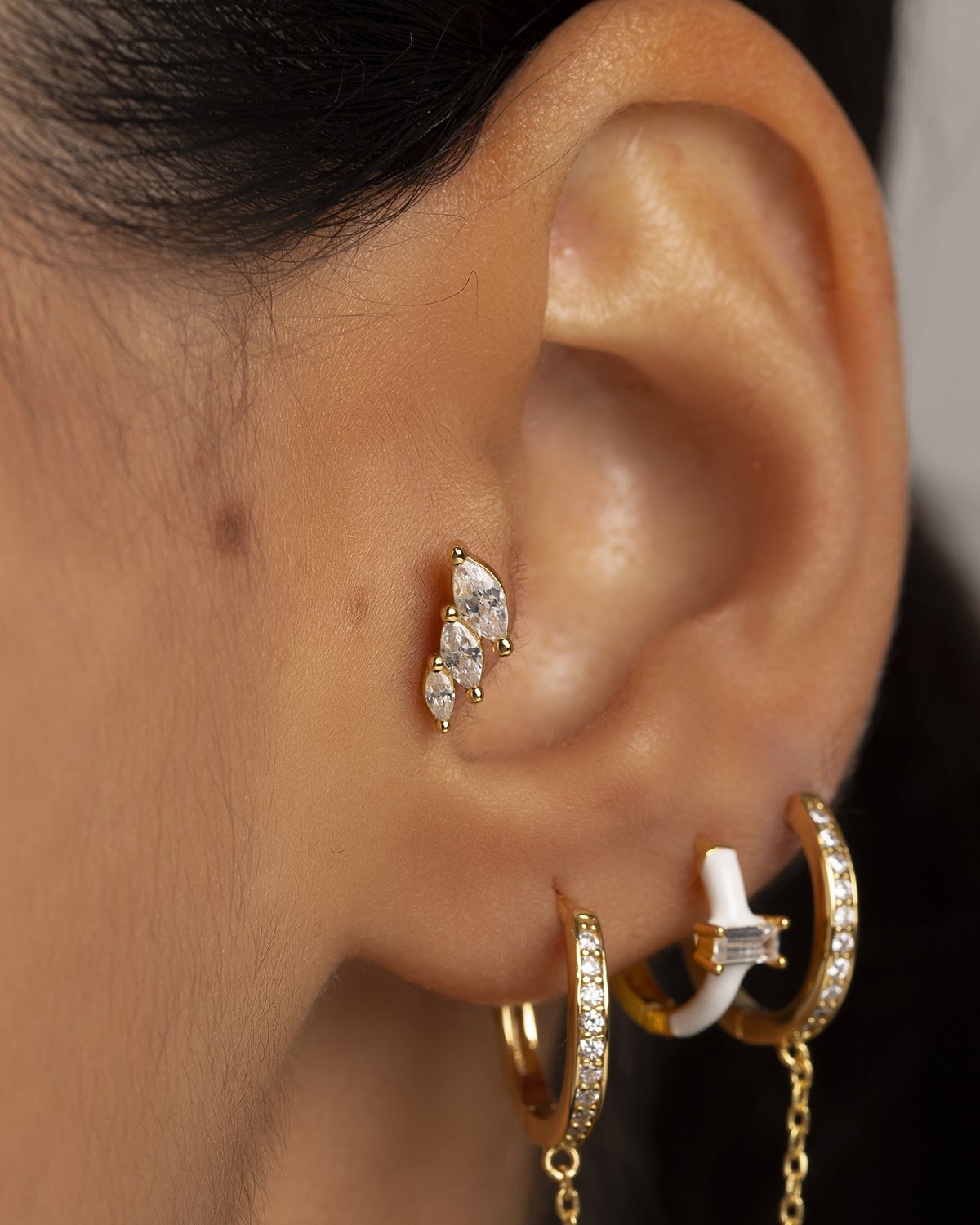 Marquise piercing gold