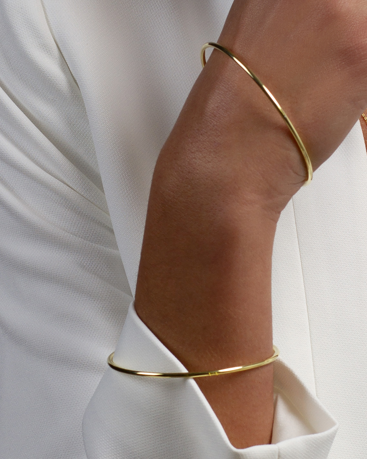Thin Bangle Gold
