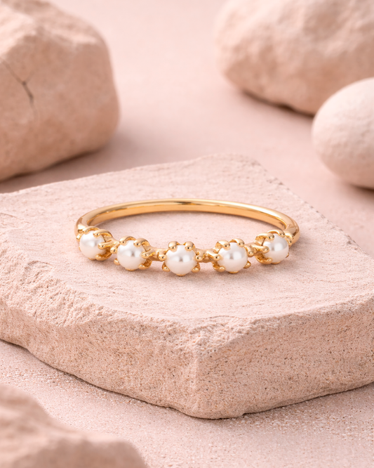 Five Pearls Ring Gold