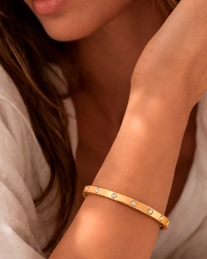 Love Bangle Gold