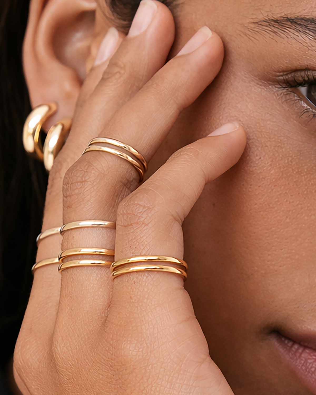 Thin Band Ring Gold